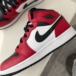 Air Jordan Mid (GS)